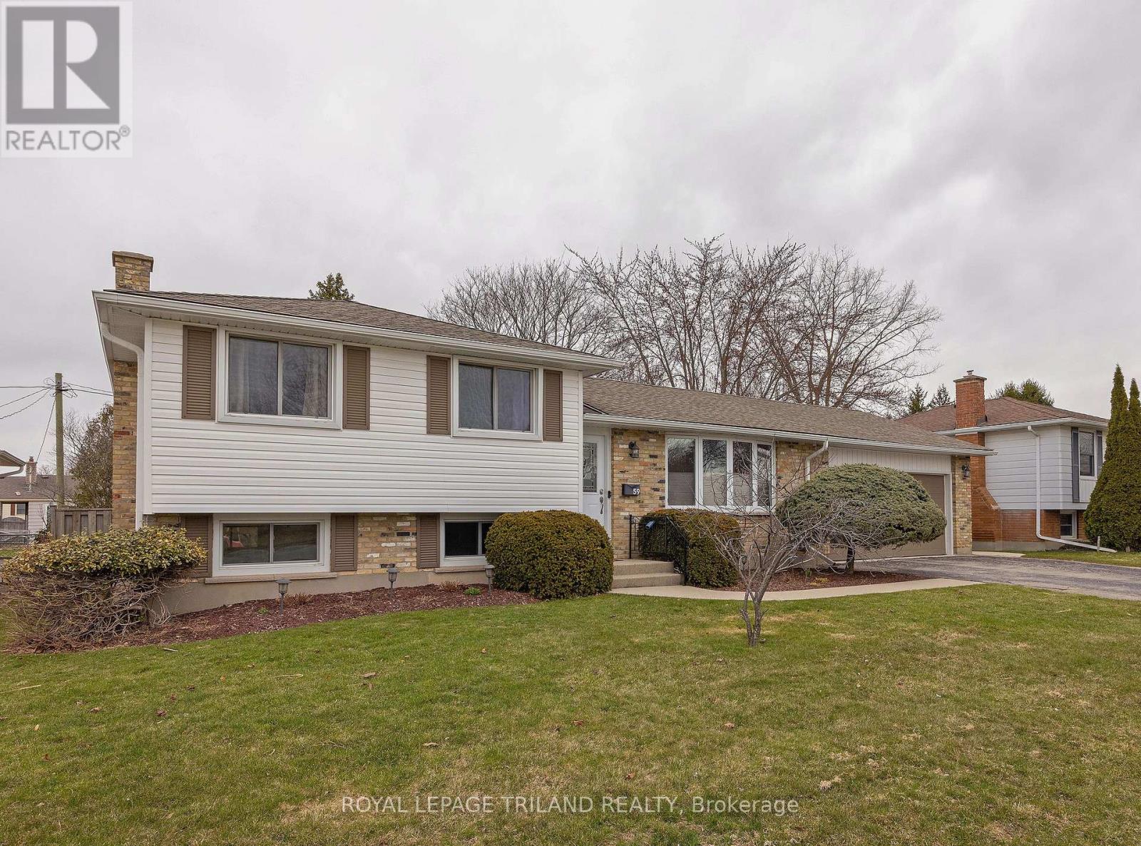 59 Lawrence Avenue, St. Thomas, Ontario  N5R 4Y7 - Photo 2 - X12927534