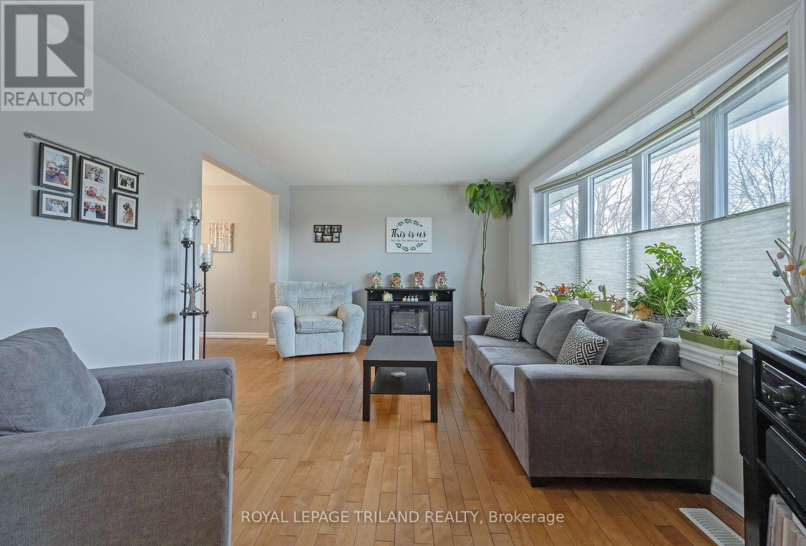 59 Lawrence Avenue, St. Thomas, Ontario  N5R 4Y7 - Photo 5 - X12927534