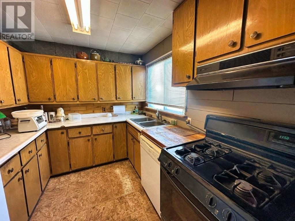 101 Brompton Rd, Red Rock, Ontario  P0T 2P0 - Photo 14 - TB2600536