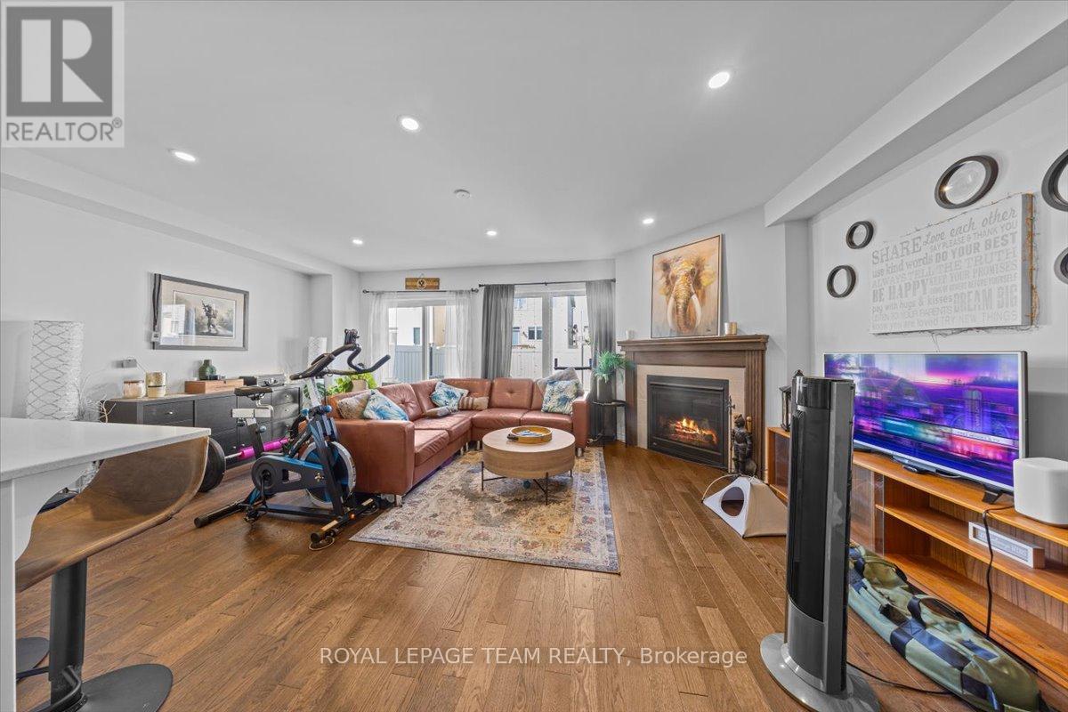 814 Stallion Crescent, Ottawa, Ontario  K2S 2G1 - Photo 10 - X12927490