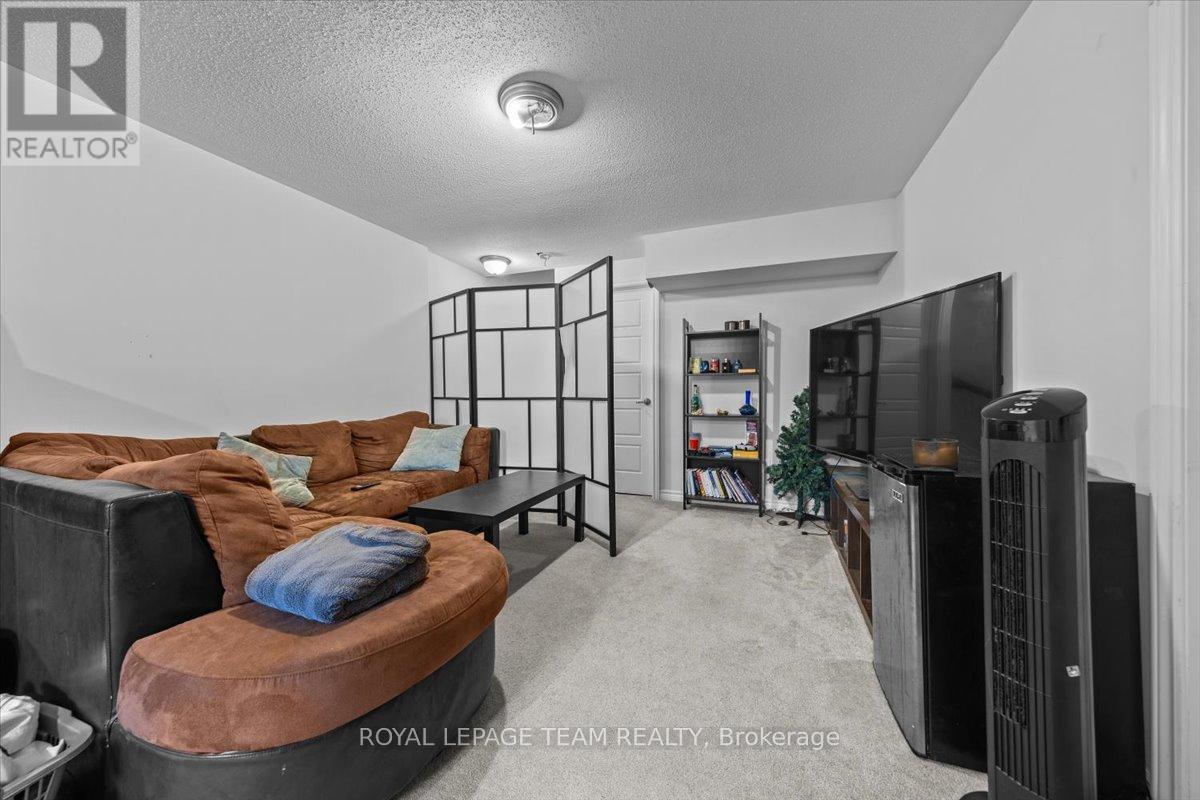 814 Stallion Crescent, Ottawa, Ontario  K2S 2G1 - Photo 20 - X12927490
