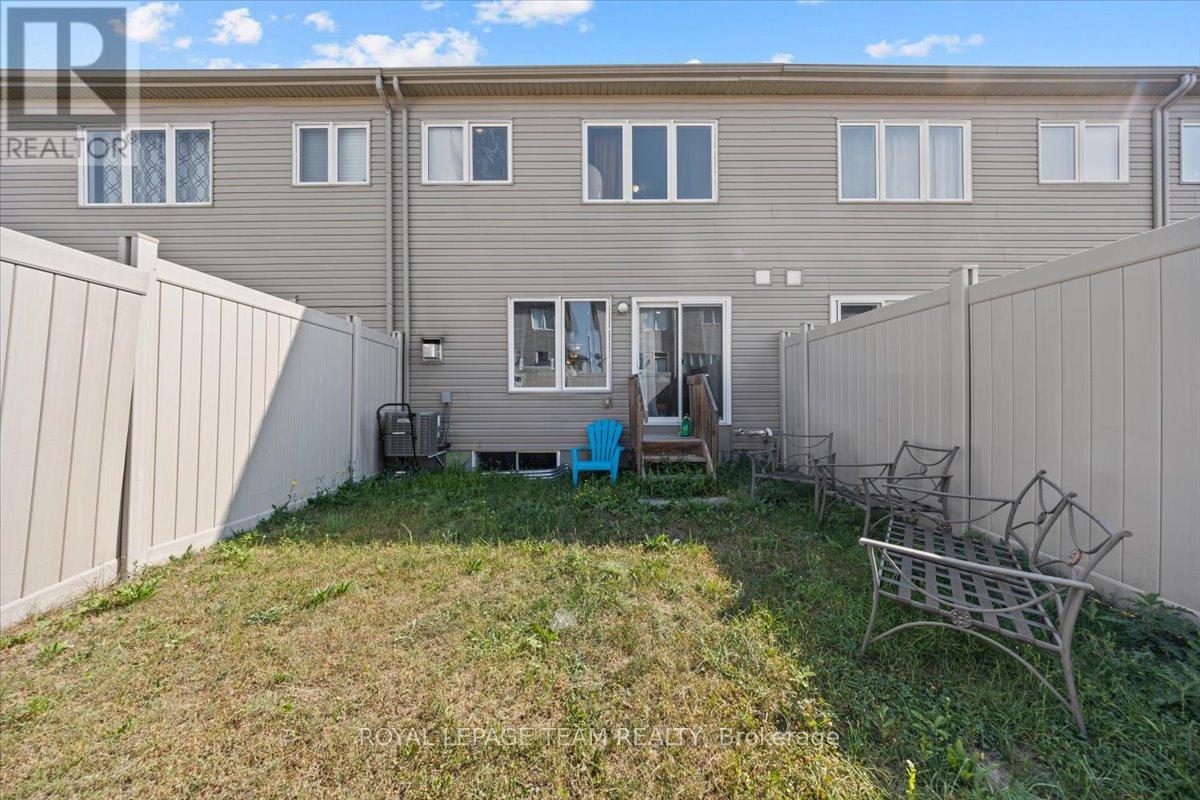 814 Stallion Crescent, Ottawa, Ontario  K2S 2G1 - Photo 23 - X12927490