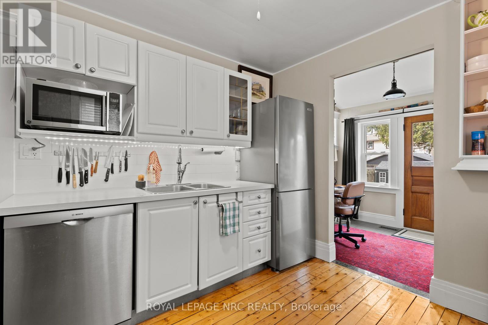 51 Chaplin Avenue, St. Catharines, Ontario  L2R 2E4 - Photo 18 - X12927548