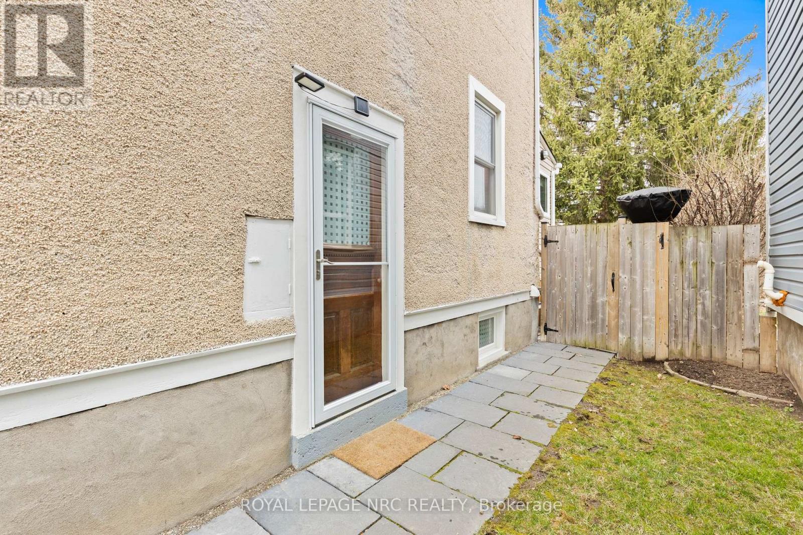 51 Chaplin Avenue, St. Catharines, Ontario  L2R 2E4 - Photo 35 - X12927548