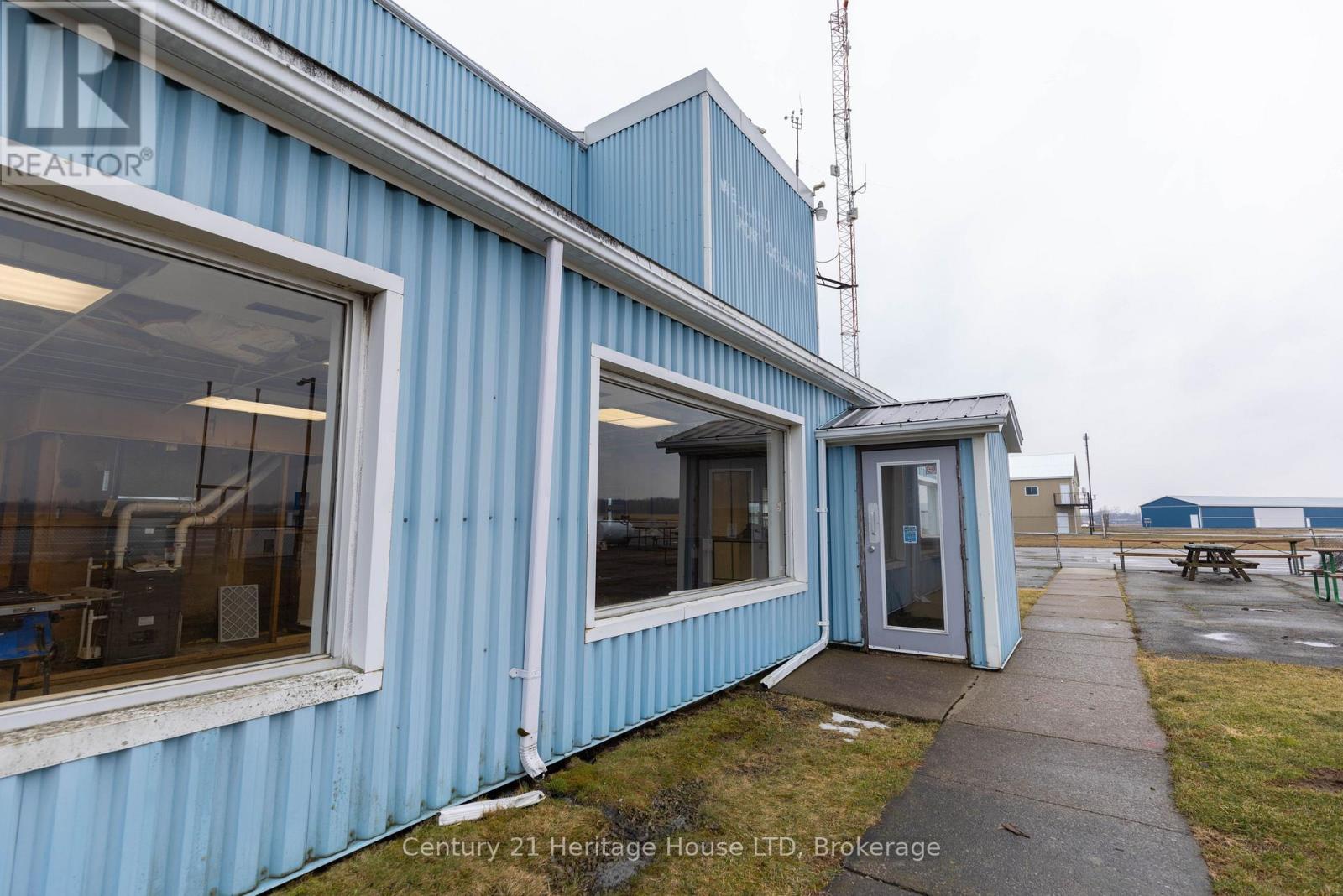 435 River Road, Pelham, Ontario  L0S 1C0 - Photo 21 - X12927602