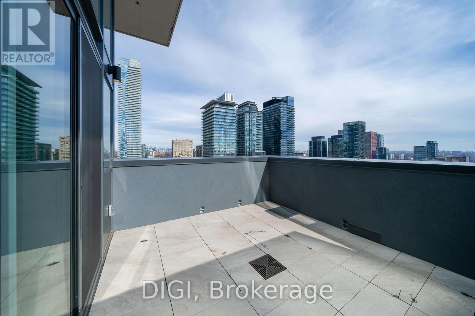 2302 - 8 Gloucester Street, Toronto, Ontario  M4Y 0H8 - Photo 15 - C12927508