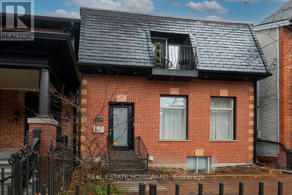 136 SPRUCE STREET, Toronto, Ontario
