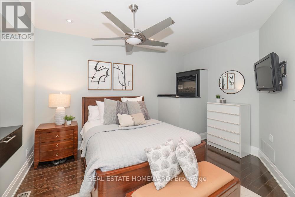 136 Spruce Street, Toronto, Ontario  M5A 2J5 - Photo 14 - C12927568