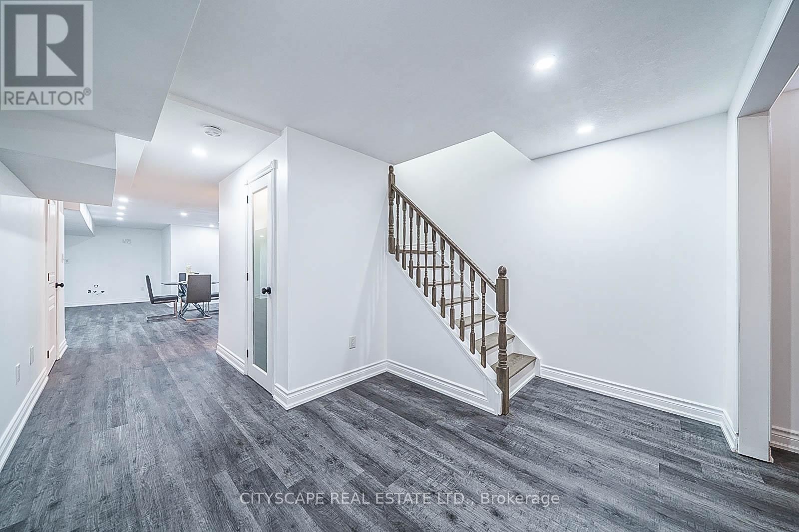 19 Staples Lane, Hamilton, Ontario L0R 1C0 - Photo 26 - X12922860