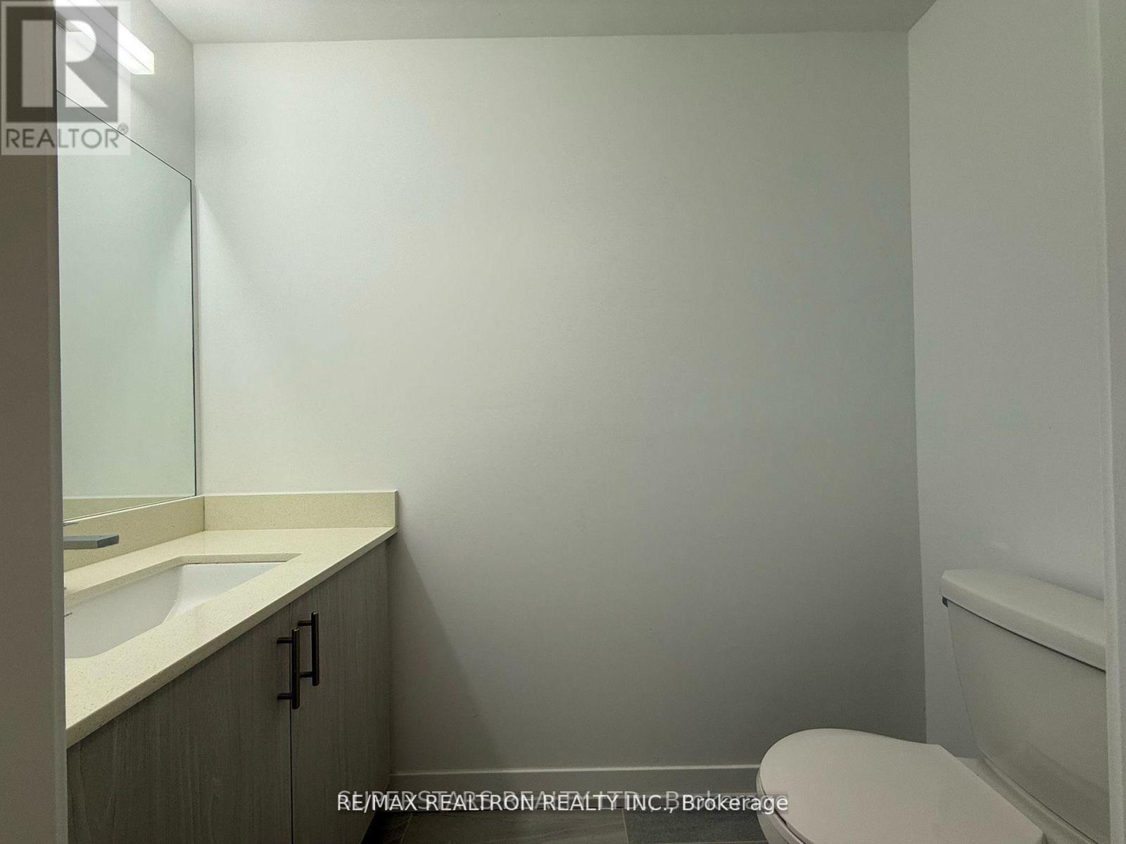 308 - 485 Logan Avenue, Toronto, Ontario  M4M 2P5 - Photo 18 - E12927492