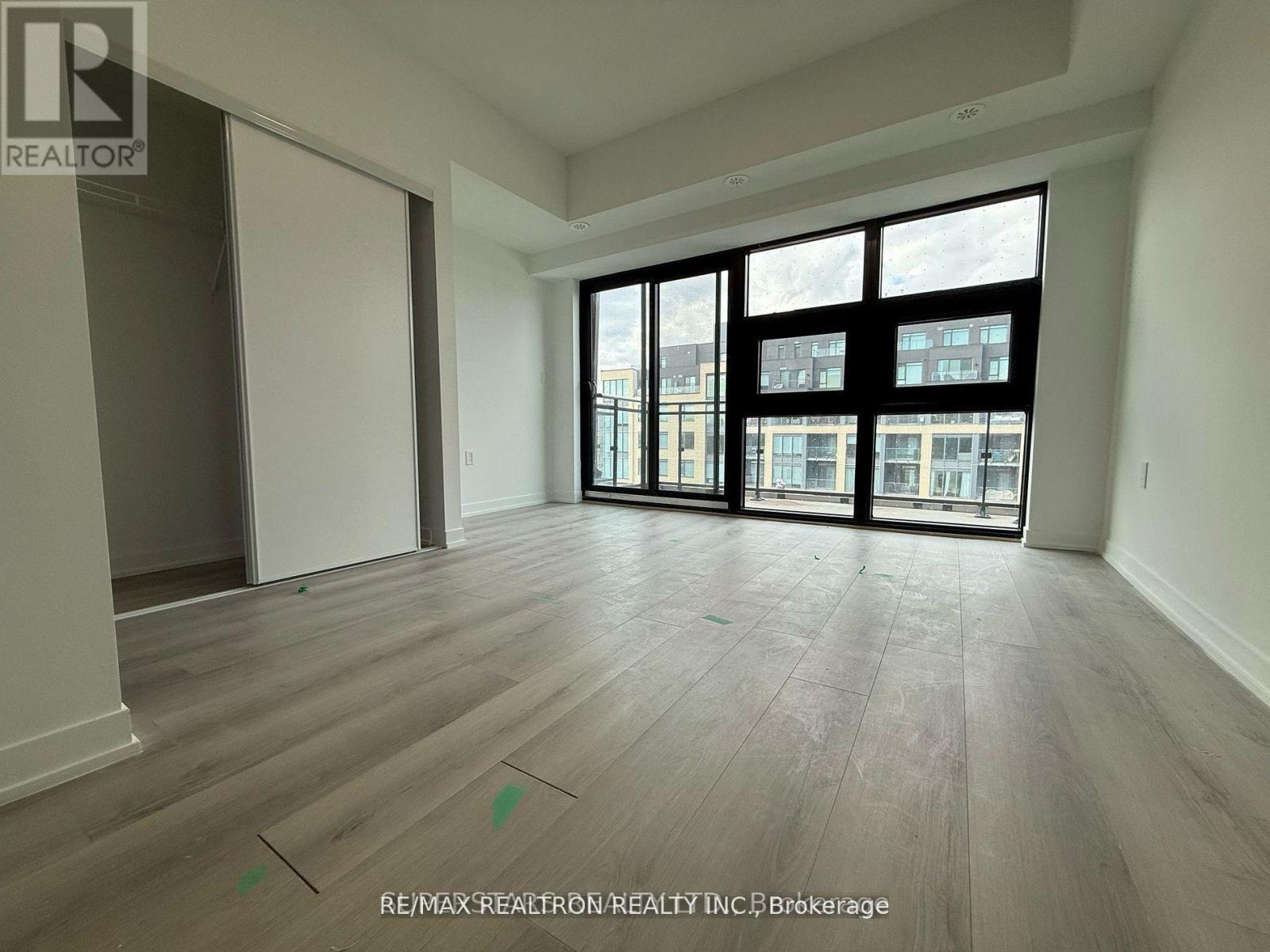 308 - 485 Logan Avenue, Toronto, Ontario  M4M 2P5 - Photo 6 - E12927492