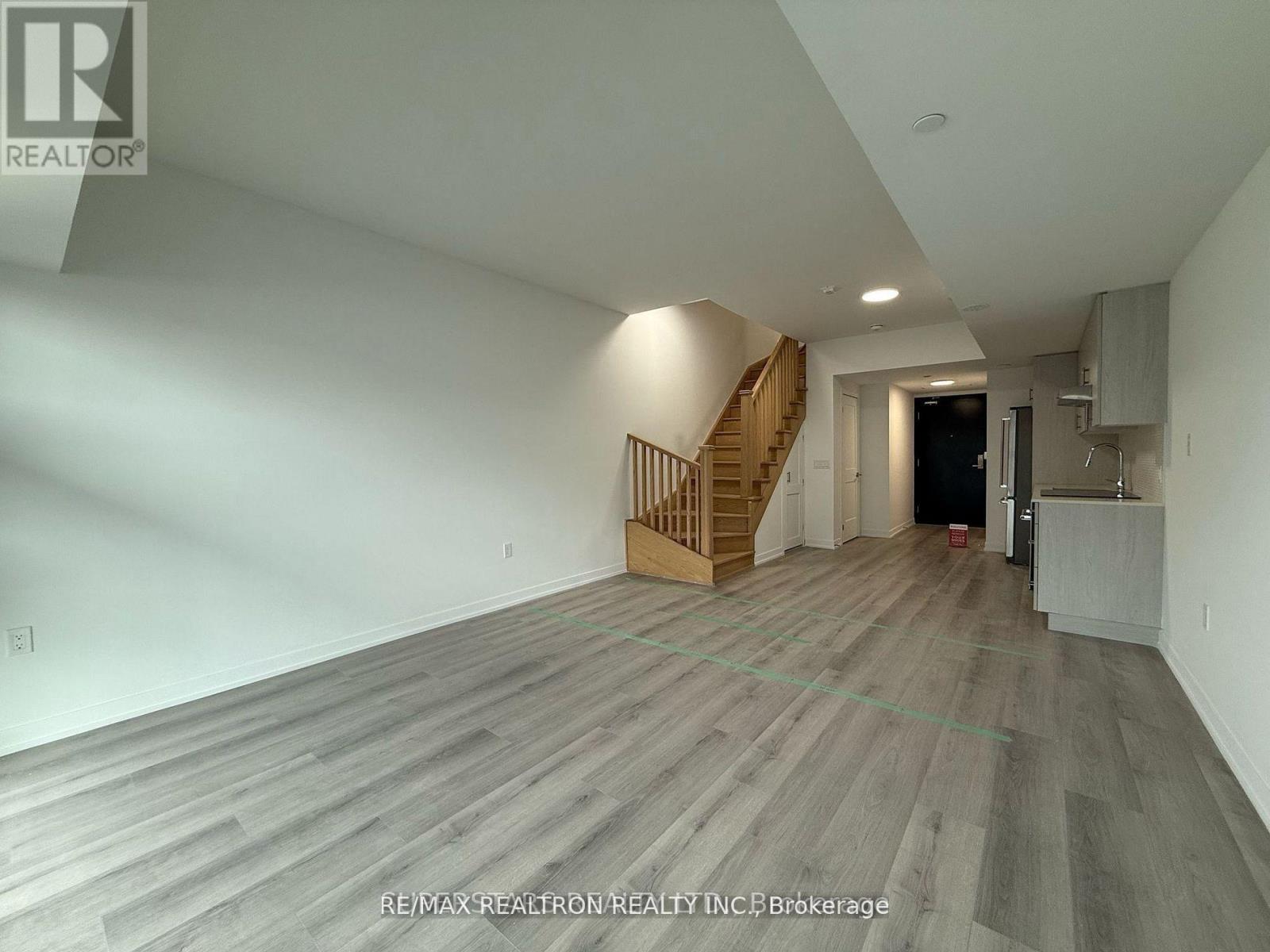 308 - 485 Logan Avenue, Toronto, Ontario  M4M 2P5 - Photo 7 - E12927492