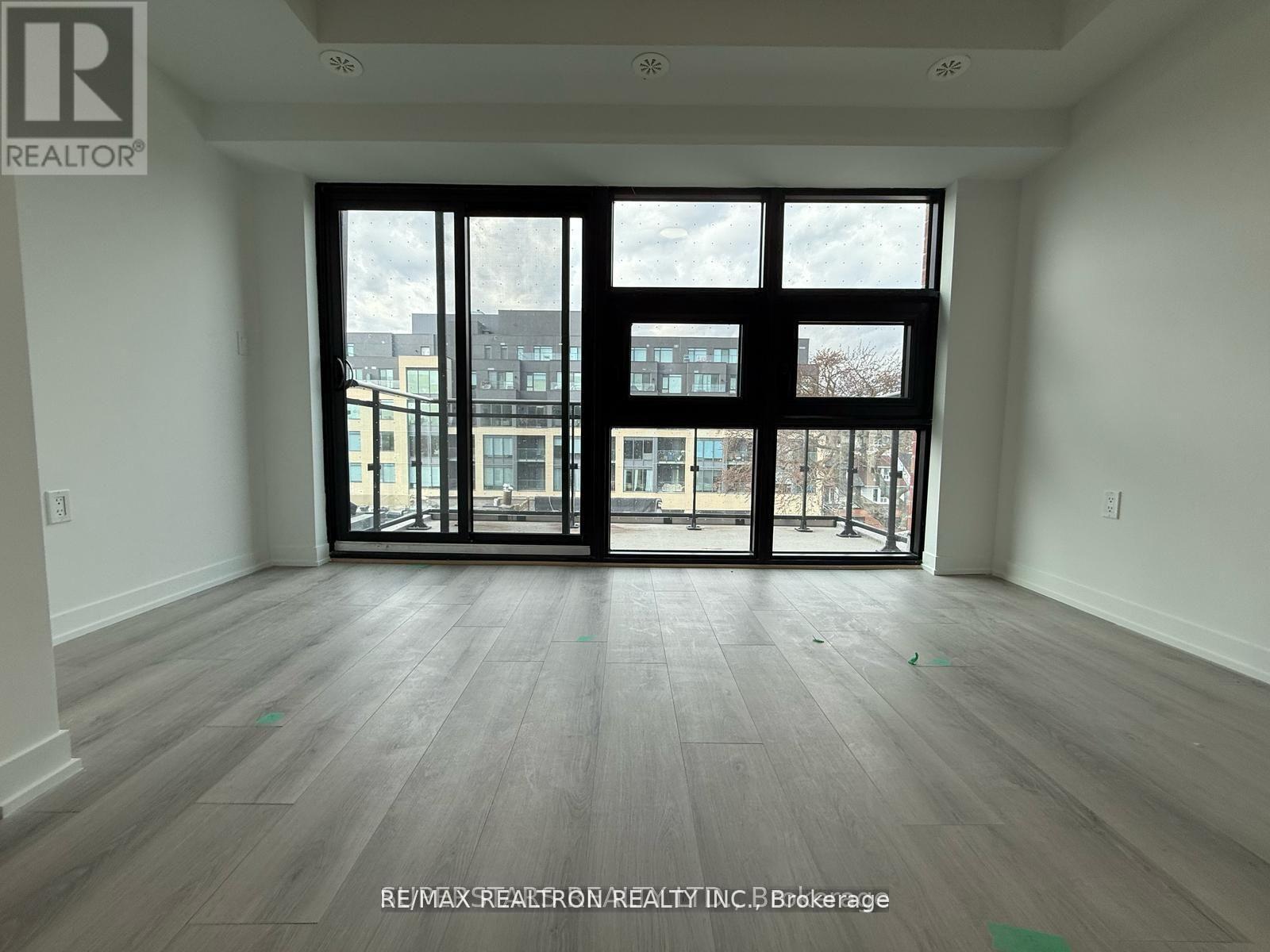 308 - 485 Logan Avenue, Toronto, Ontario  M4M 2P5 - Photo 8 - E12927492