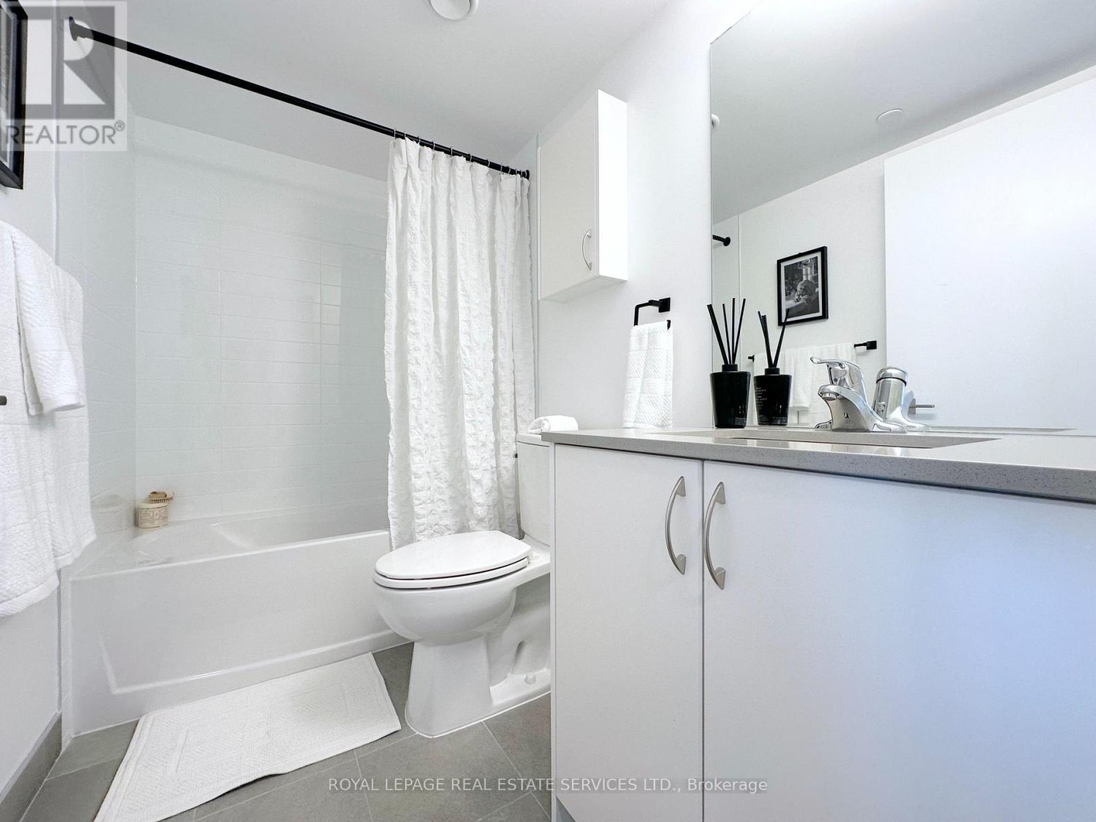 323 - 25 Kitney Drive, Ajax, Ontario  L1S 4S4 - Photo 8 - E12927550