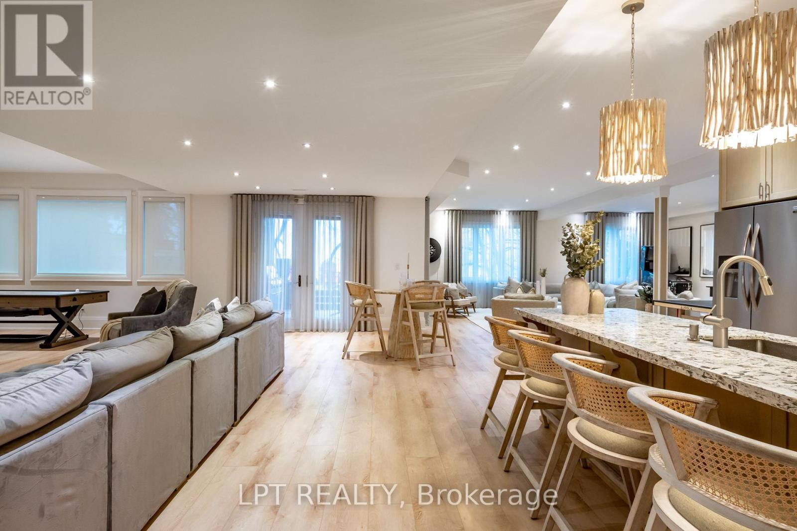 25 Pinery Lane, Georgina, Ontario  L0E 1L0 - Photo 30 - N12927472