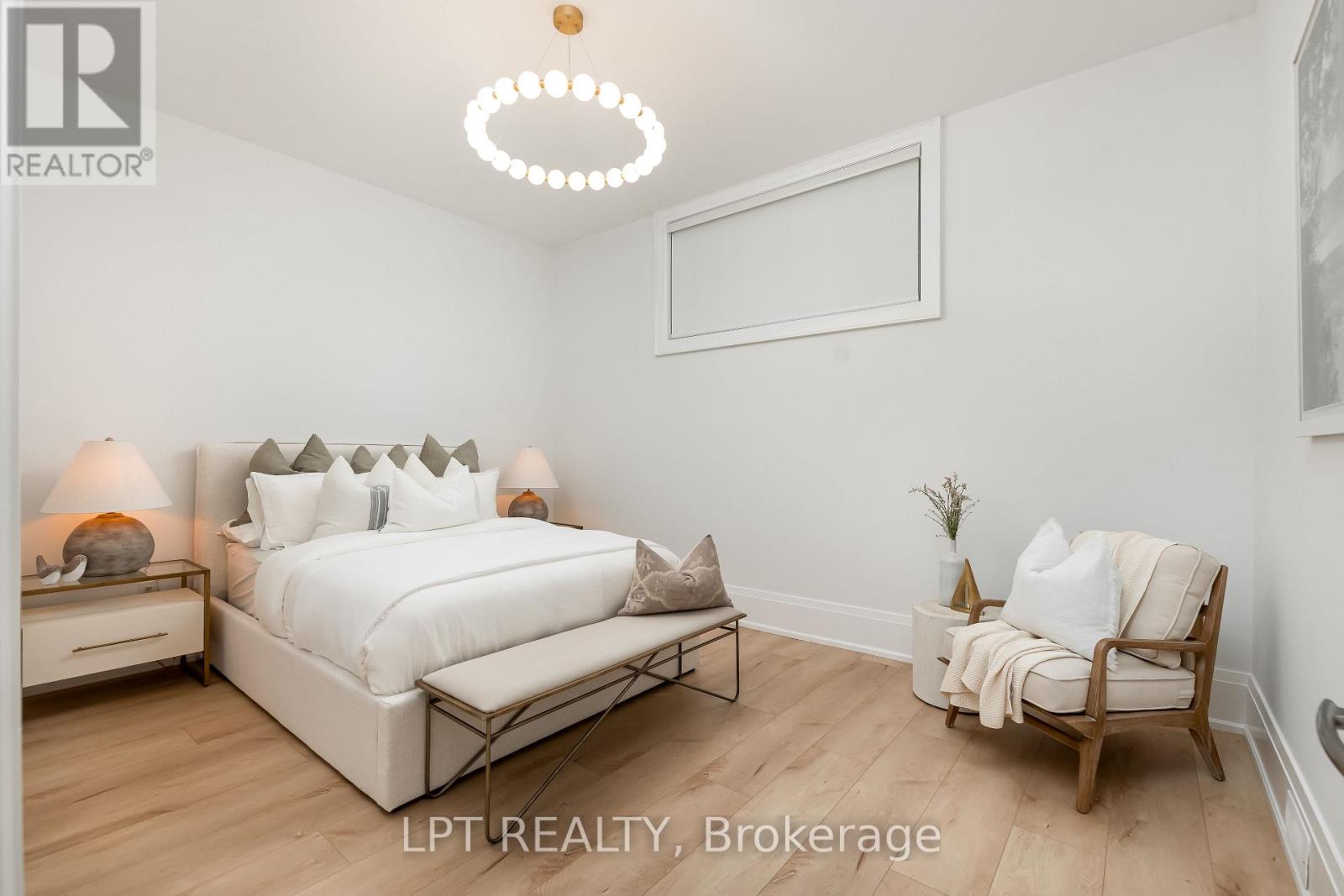 25 Pinery Lane, Georgina, Ontario  L0E 1L0 - Photo 37 - N12927472