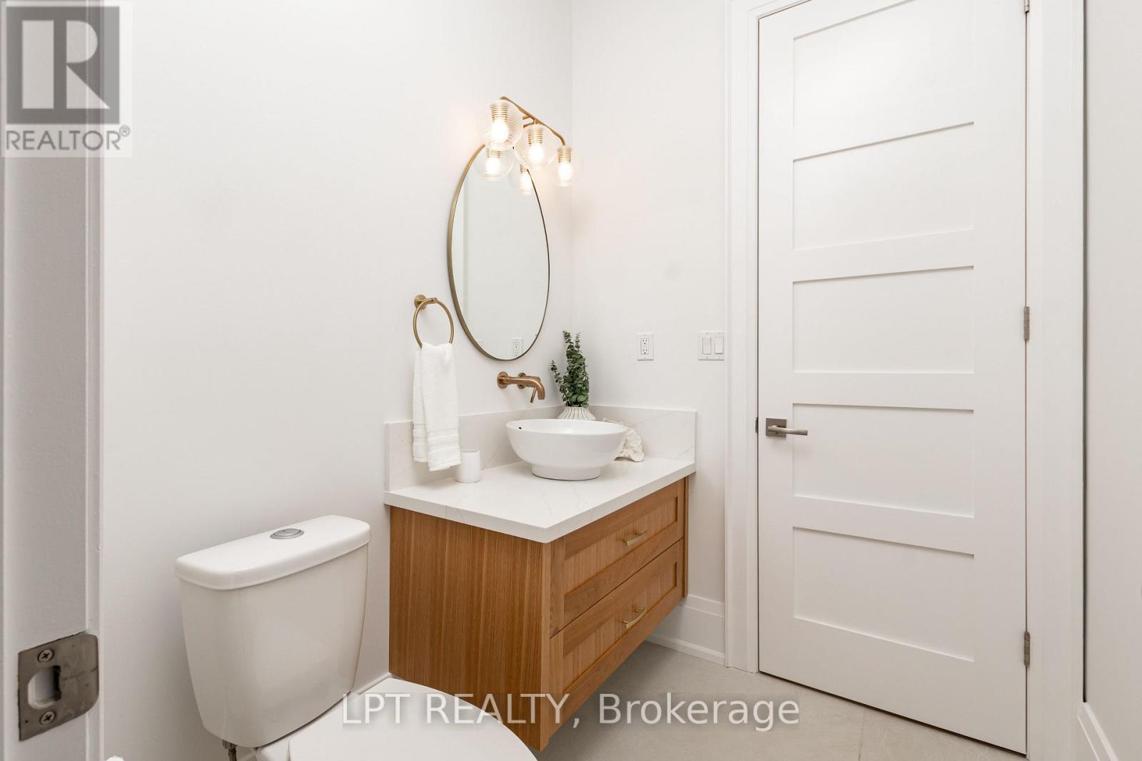 25 Pinery Lane, Georgina, Ontario  L0E 1L0 - Photo 38 - N12927472