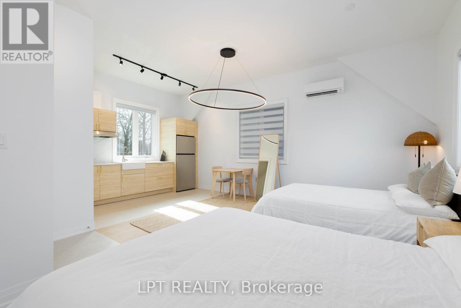 25 Pinery Lane, Georgina, Ontario  L0E 1L0 - Photo 39 - N12927472