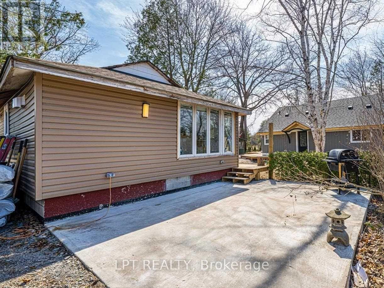 2 - 72 Farley Circle, Georgina, Ontario  L0E 1S0 - Photo 10 - N12927570