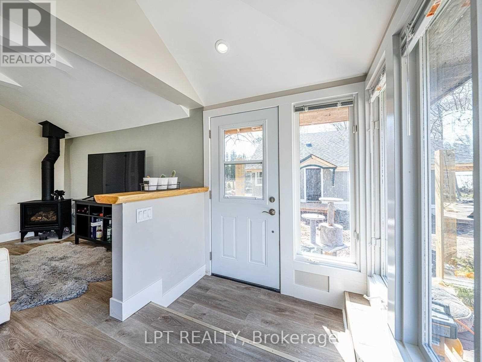 2 - 72 Farley Circle, Georgina, Ontario  L0E 1S0 - Photo 2 - N12927570