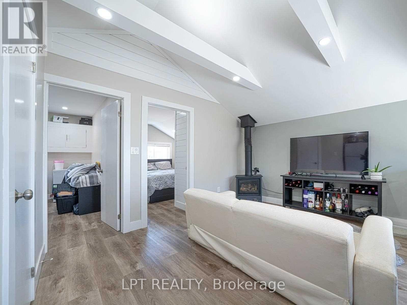 2 - 72 Farley Circle, Georgina, Ontario  L0E 1S0 - Photo 6 - N12927570