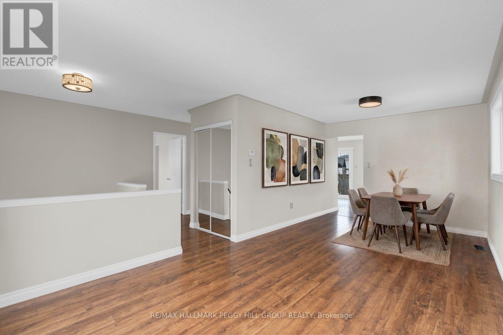 47 Chalmers Drive, Barrie, Ontario  L4N 8A4 - Photo 3 - S12927572