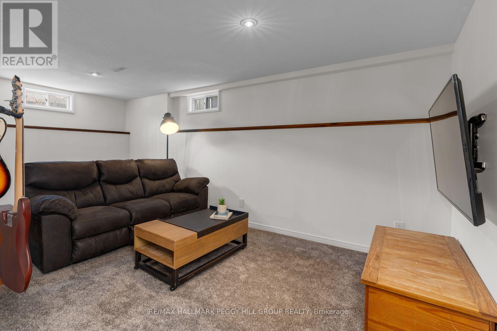 47 Chalmers Drive, Barrie, Ontario  L4N 8A4 - Photo 8 - S12927572