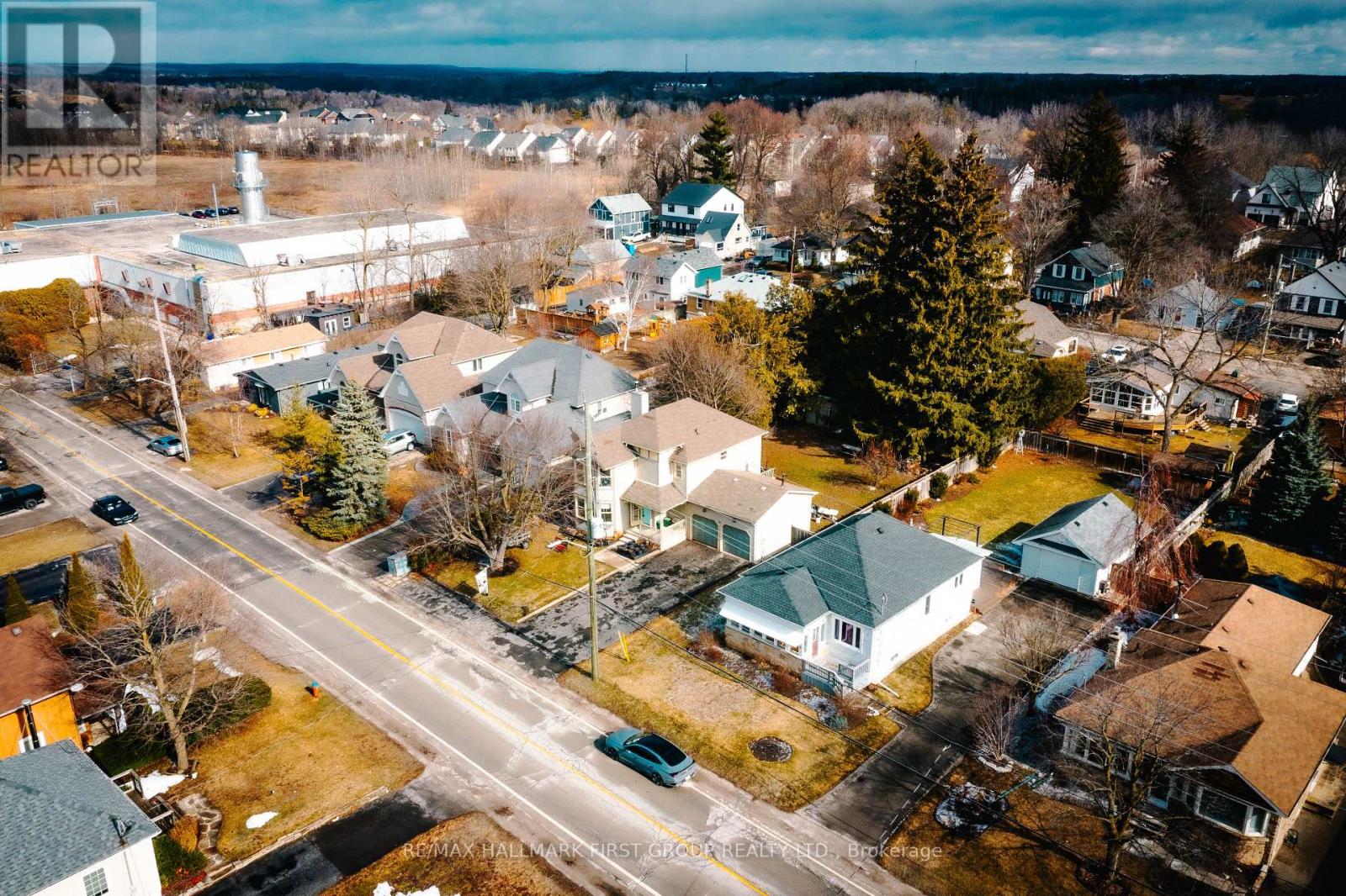 10 Ontario Street, Halton Hills, Ontario  L7G 3K6 - Photo 38 - W12927480