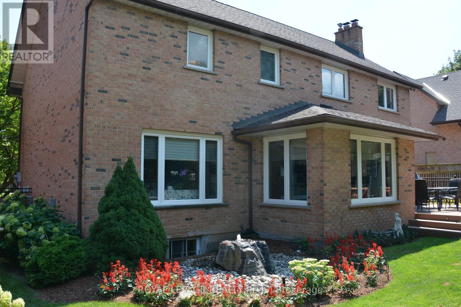 4279 Bridlepath Trail, Mississauga, Ontario  L5L 3K3 - Photo 47 - W12927484