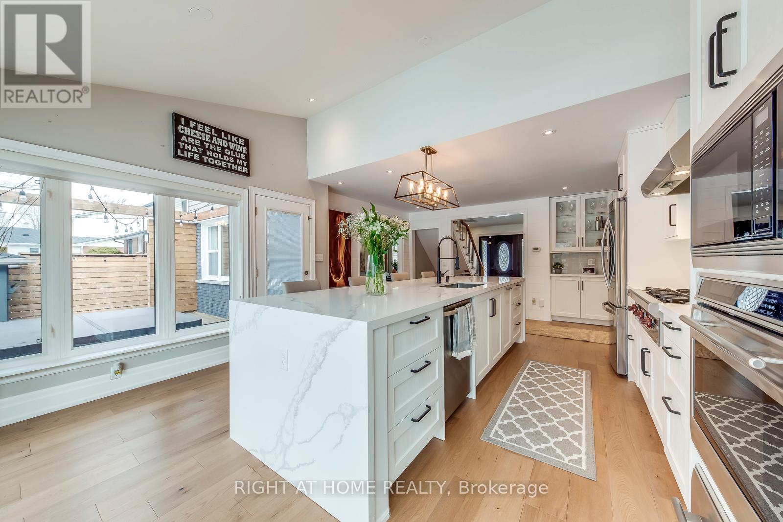 204 Walkers Line, Burlington, Ontario  L7N 2C3 - Photo 10 - W12927510