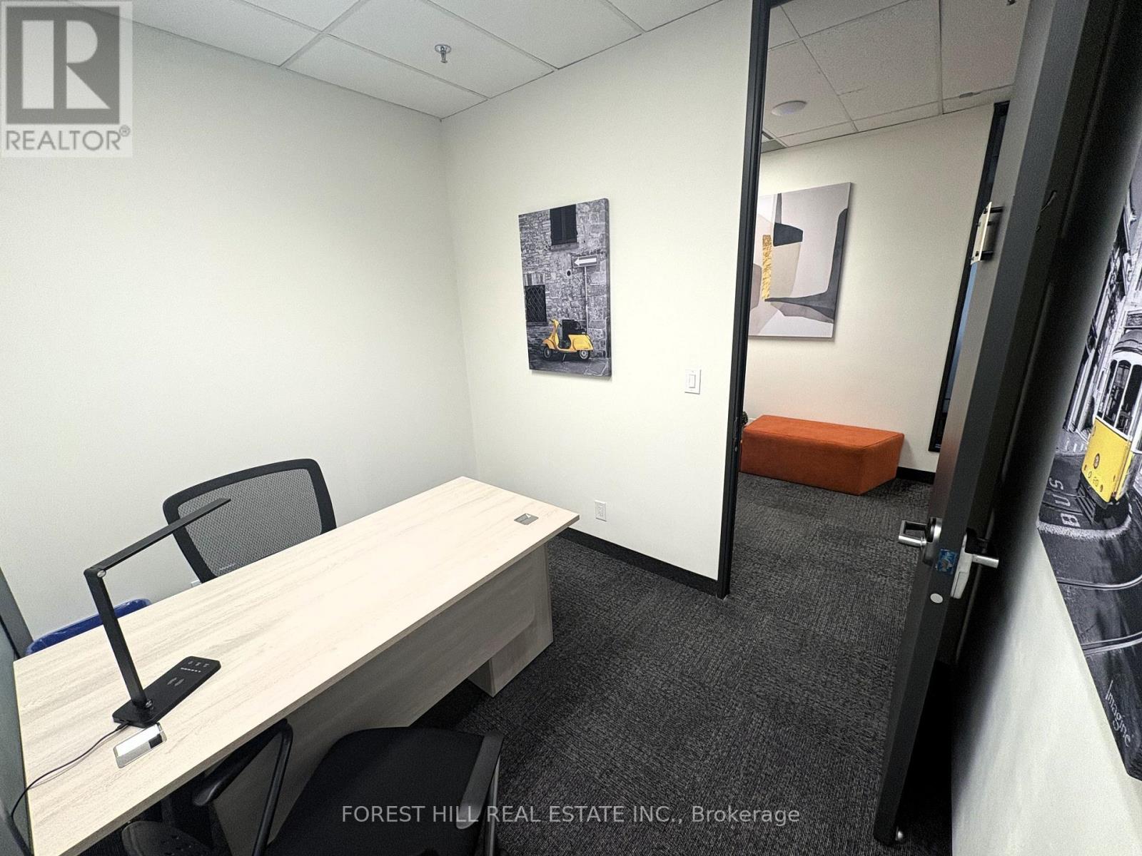 200-5 - 350 Burnhamthorpe Road W, Mississauga, Ontario  L5B 3J1 - Photo 17 - W12927554