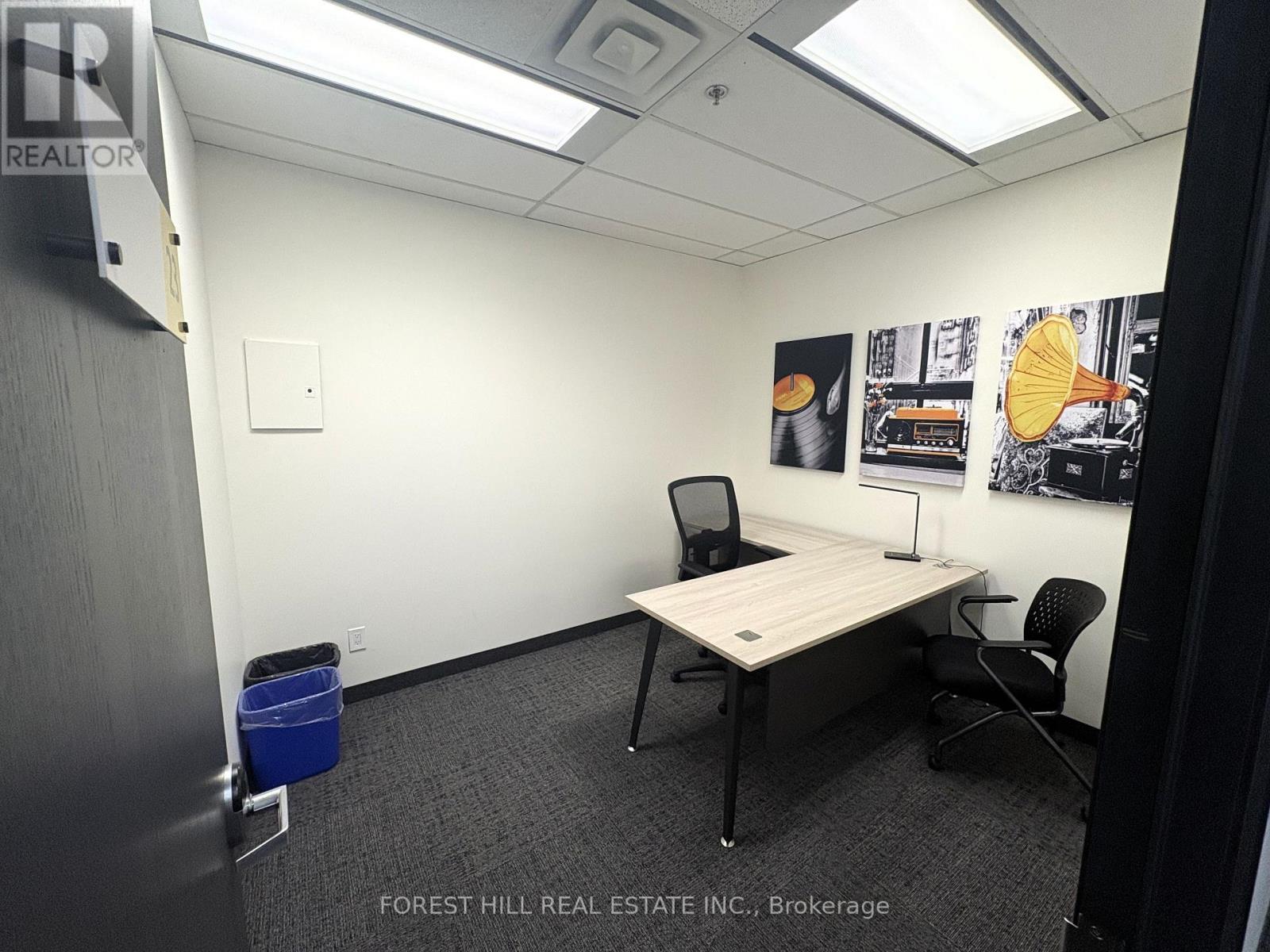 200-23 - 350 Burnhamthorpe Road W, Mississauga, Ontario  L5B 3J1 - Photo 17 - W12927558