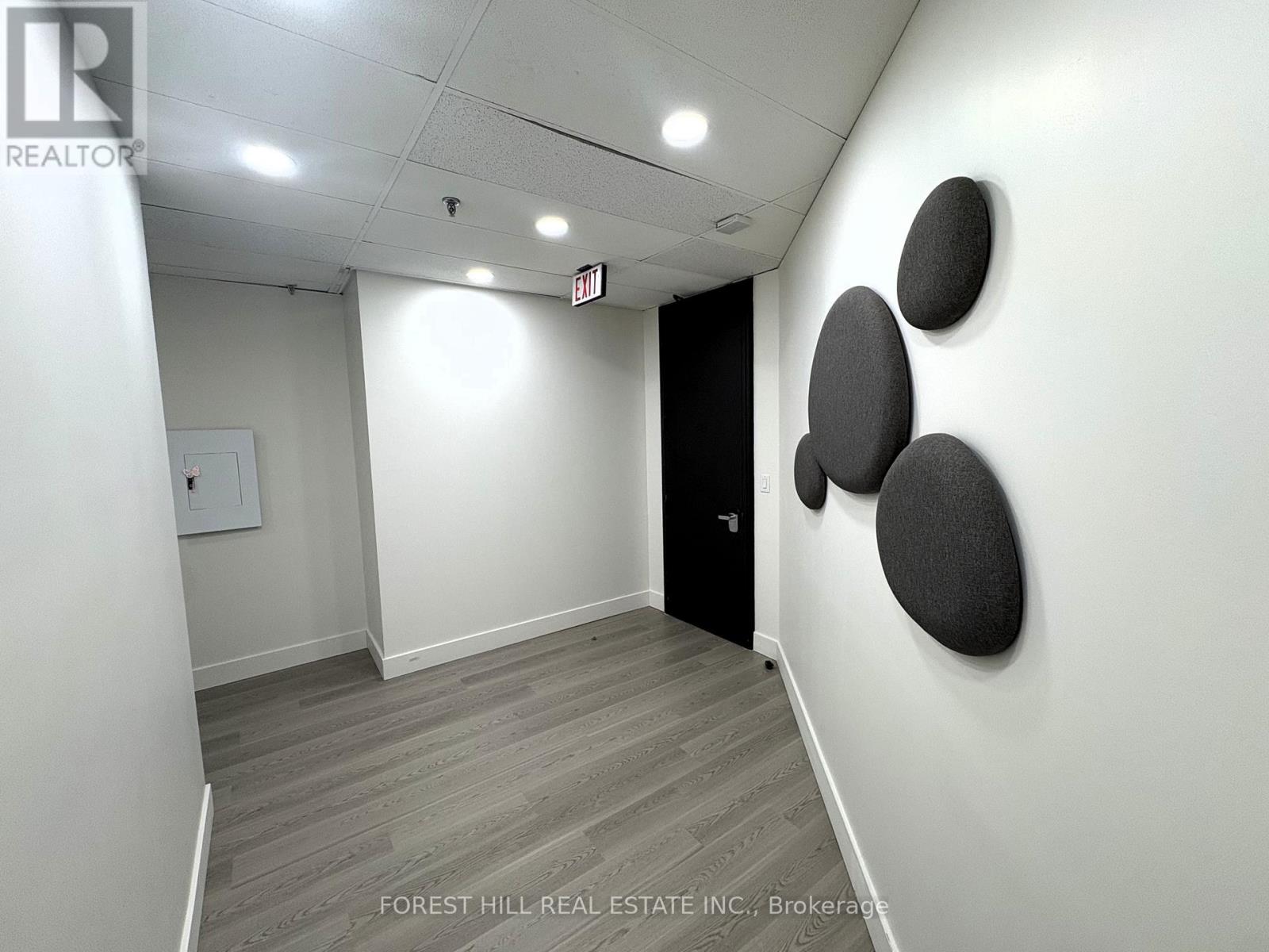 200 Suite 34,35,36,36a - 350 Burnhamthorpe Road W, Mississauga, Ontario L5B 3J1 - Photo 18 - W12927560