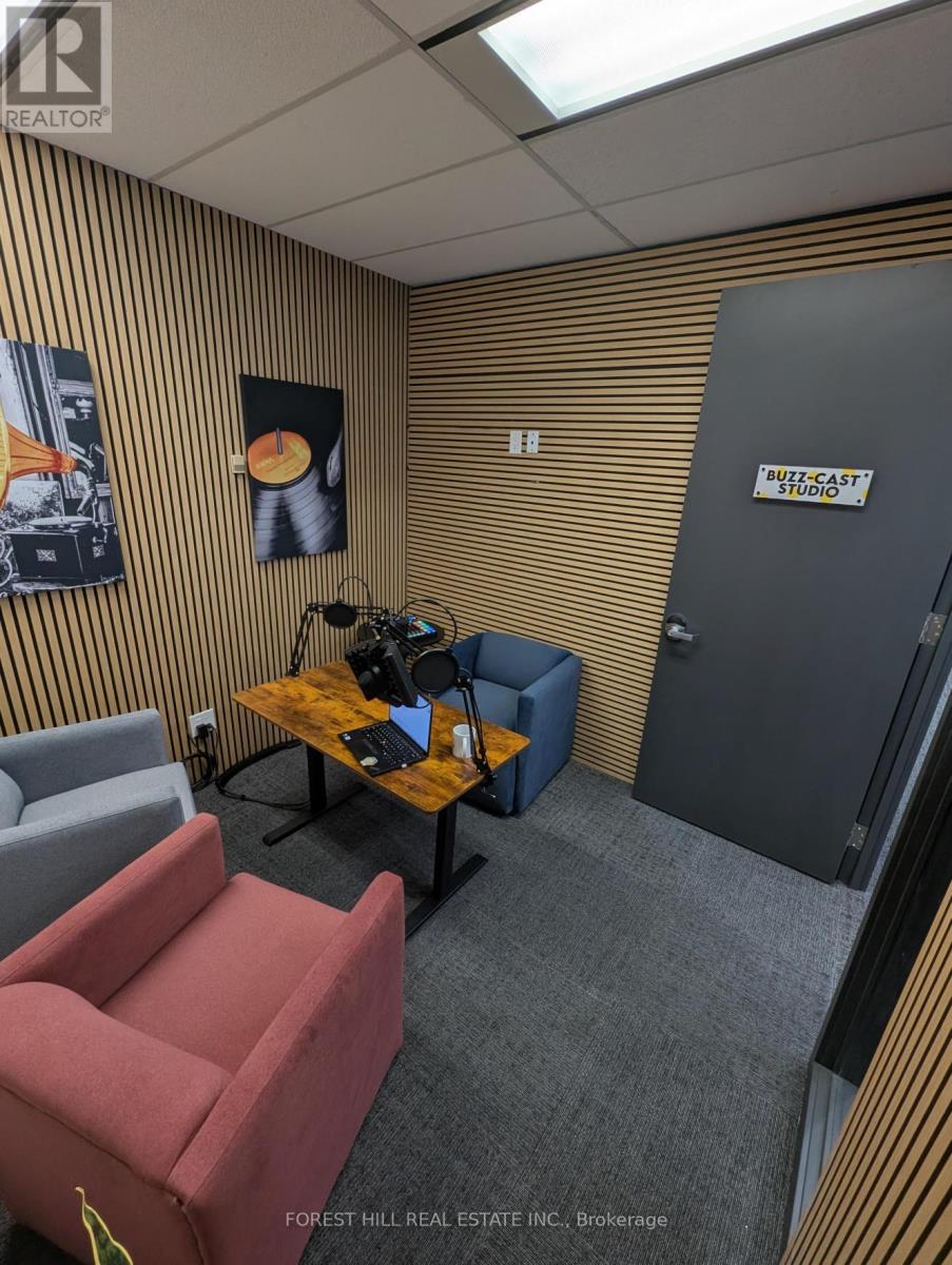 200 Suite 34,35,36,36a - 350 Burnhamthorpe Road W, Mississauga, Ontario L5B 3J1 - Photo 6 - W12927560