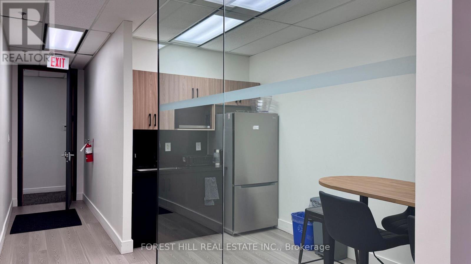 200 Suite 205 - 350 Burnhamthorpe Road W, Mississauga, Ontario L5B 3J1 - Photo 24 - W12927562