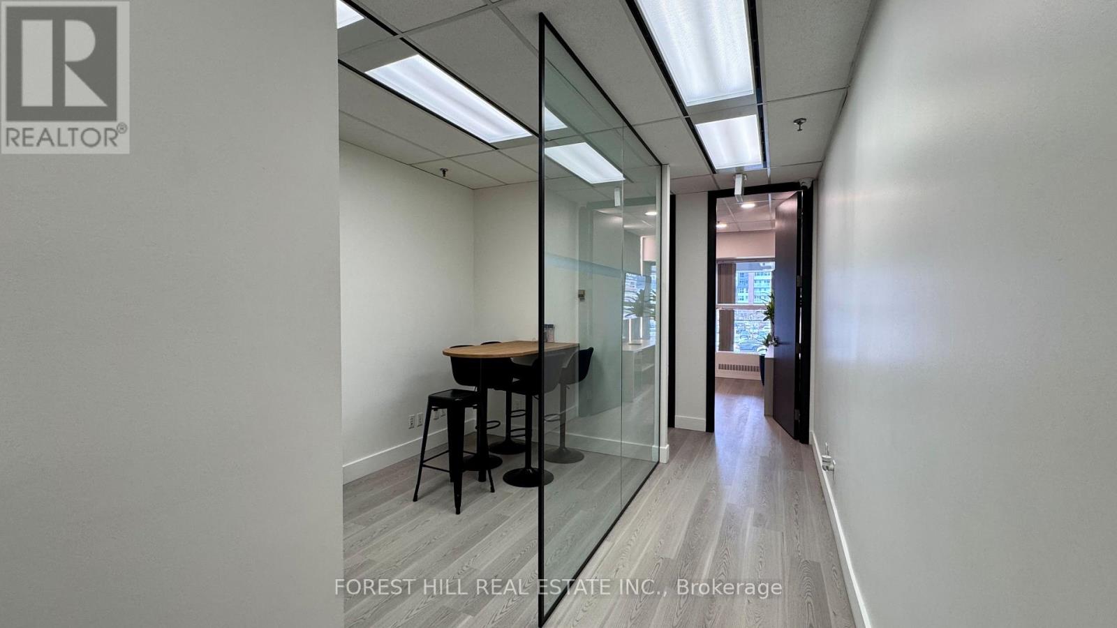 200 Suite 205 - 350 Burnhamthorpe Road W, Mississauga, Ontario L5B 3J1 - Photo 28 - W12927562