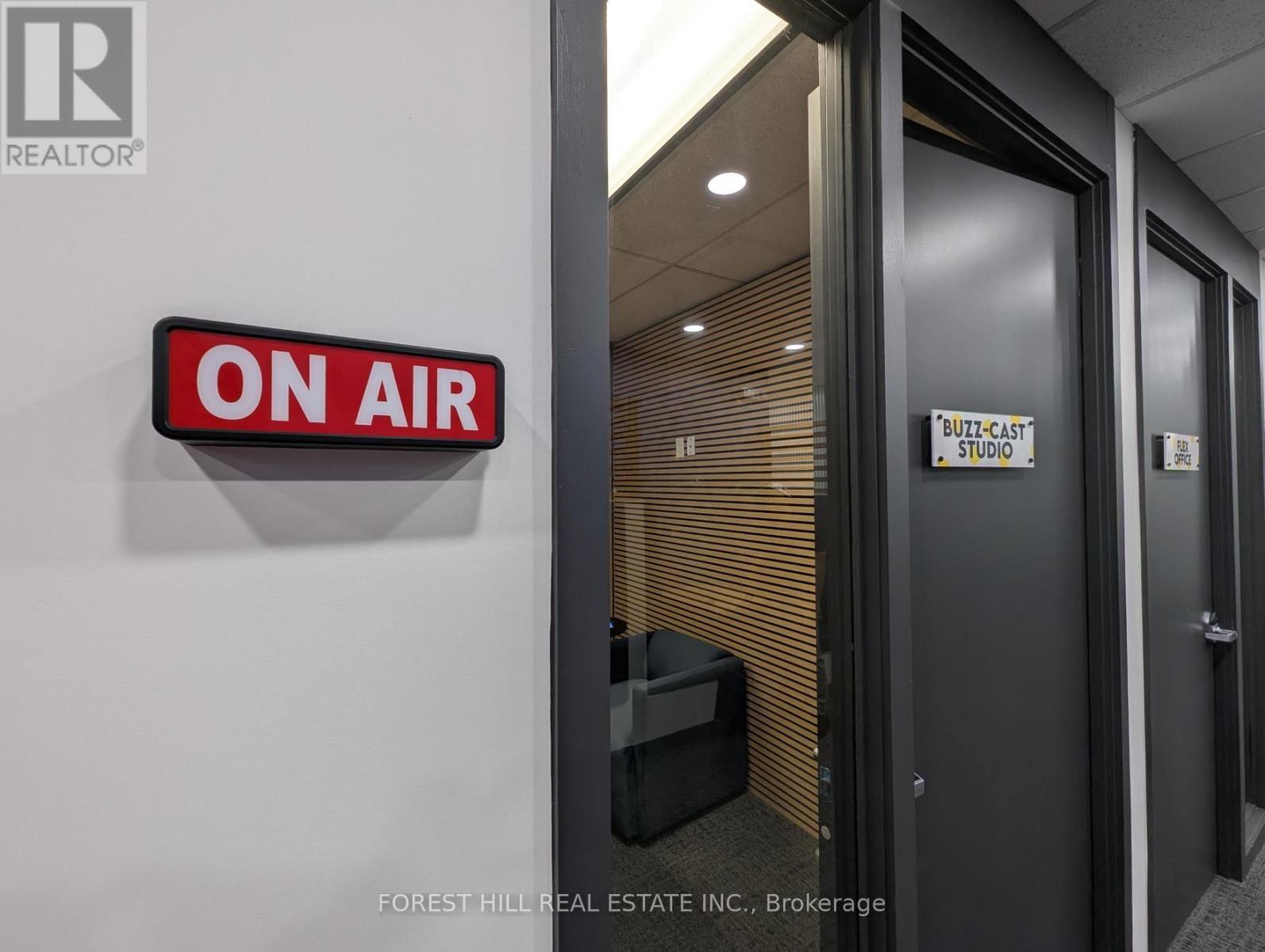 200 Suite 205 - 350 Burnhamthorpe Road W, Mississauga, Ontario L5B 3J1 - Photo 4 - W12927562