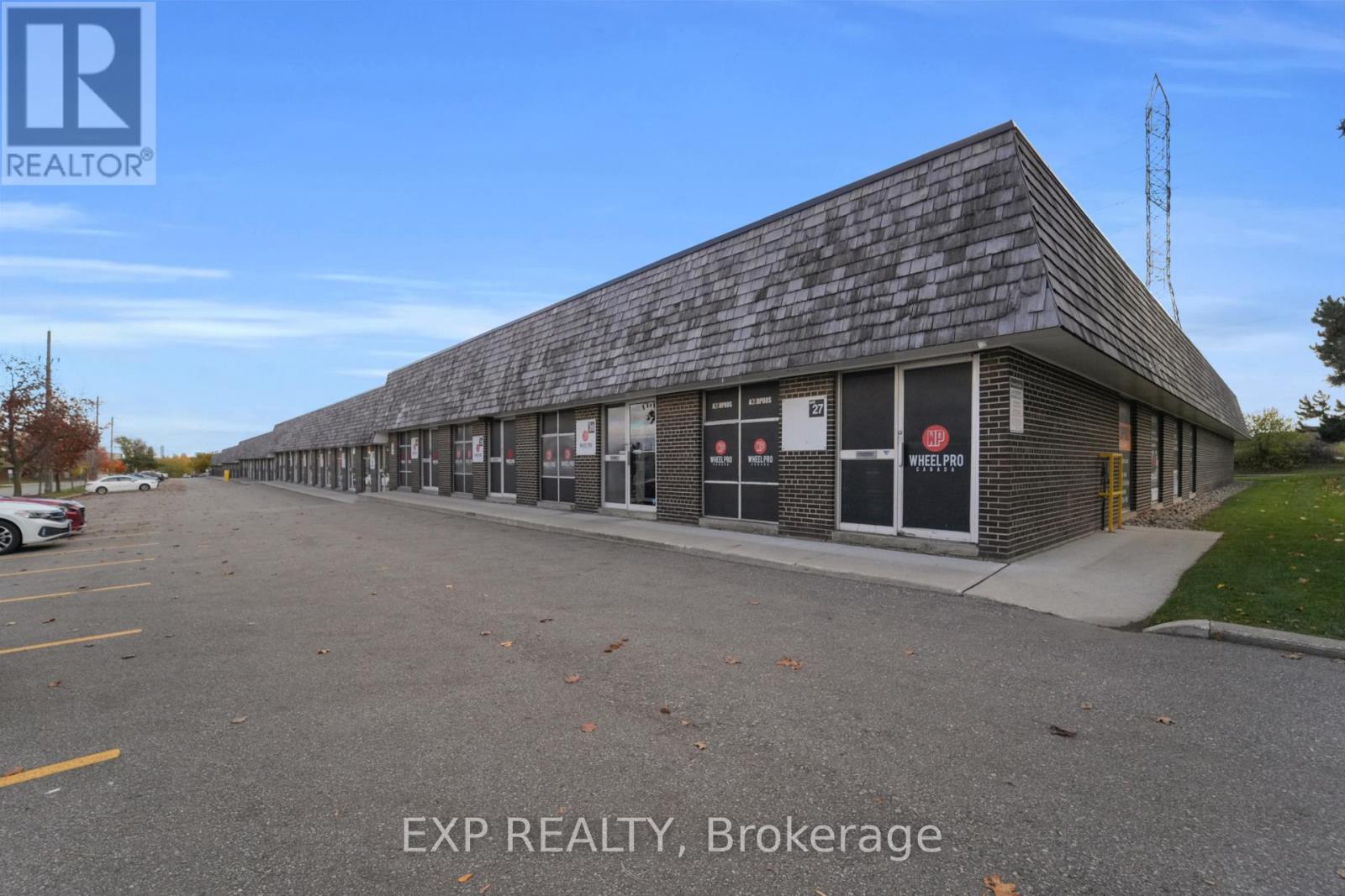 27 - 45 BRISBANE ROAD, Toronto, Ontario