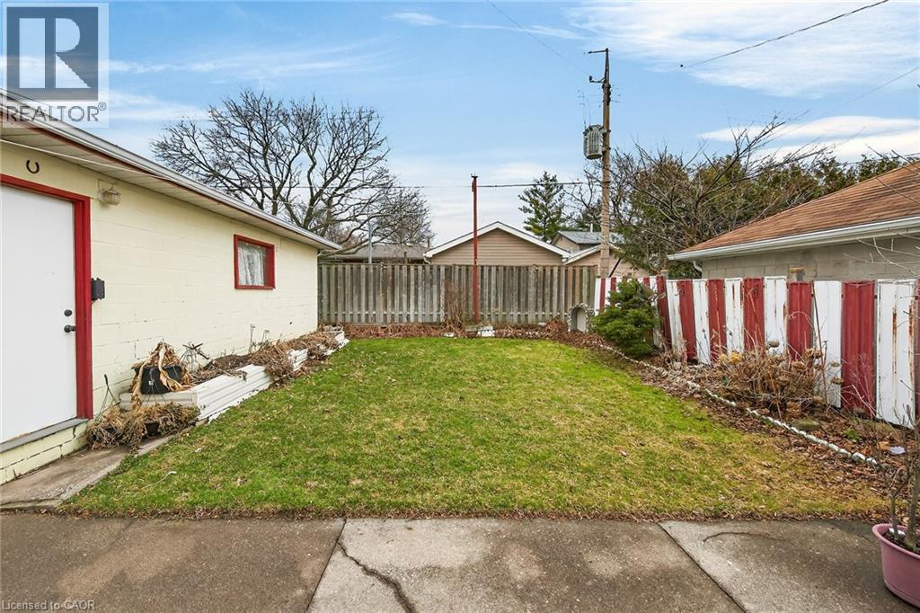 21 Bluebird Avenue, Hamilton, Ontario  L9A 3W4 - Photo 40 - 40815032