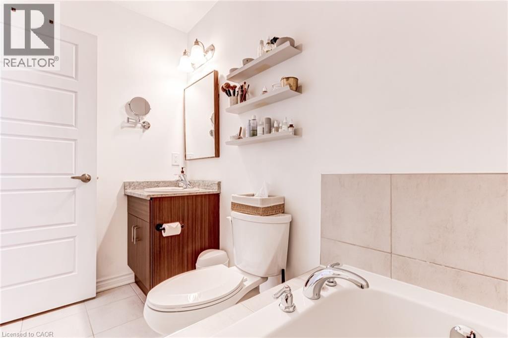 137 Mcmonies Drive, Hamilton, Ontario  L8B 0A6 - Photo 33 - 40814137