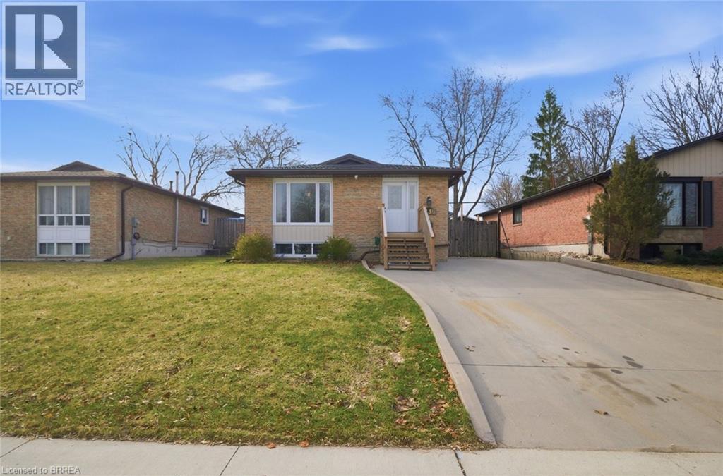 136 Woodlawn Ave Avenue, Brantford, Ontario  N3R 6S2 - Photo 6 - 40812331