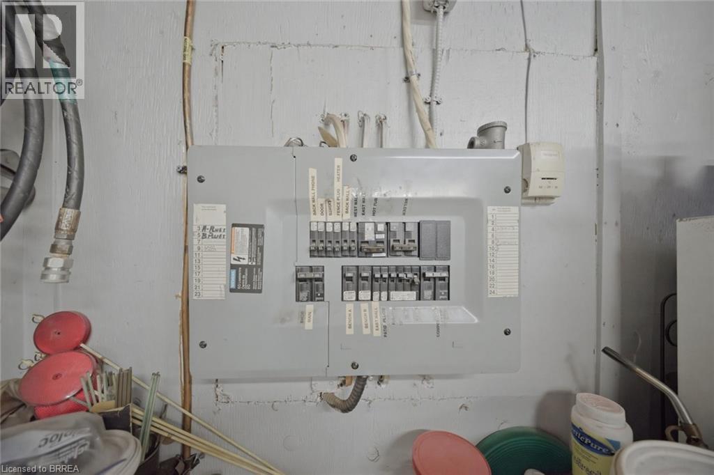 136 Woodlawn Ave Avenue, Brantford, Ontario  N3R 6S2 - Photo 33 - 40812331