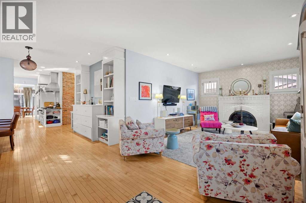 1431 Shelbourne Street SW, Calgary, Alberta  T3C 2L1 - Photo 3 - A2288286