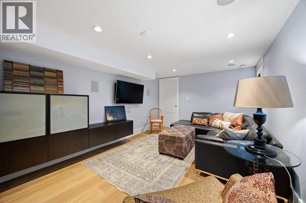 1431 Shelbourne Street SW, Calgary, Alberta  T3C 2L1 - Photo 27 - A2288286