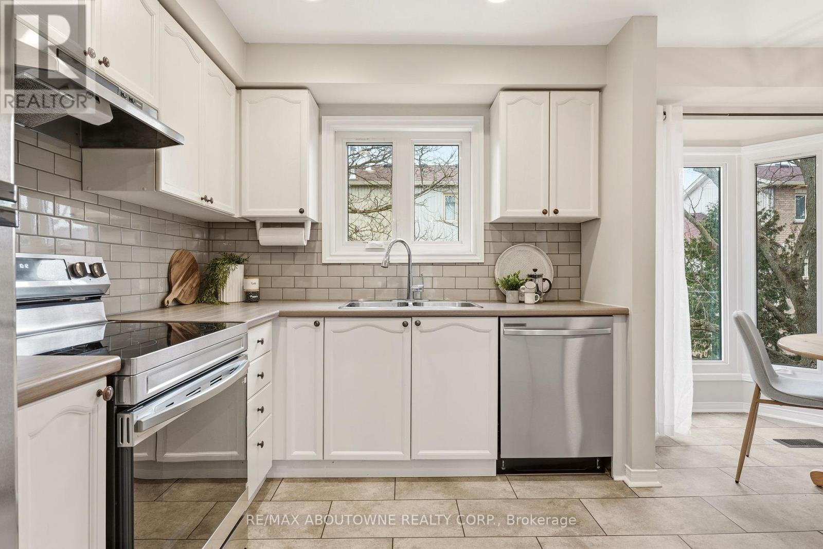 97 - 302 College Avenue W, Guelph, Ontario  N1G 4T6 - Photo 9 - X12927476