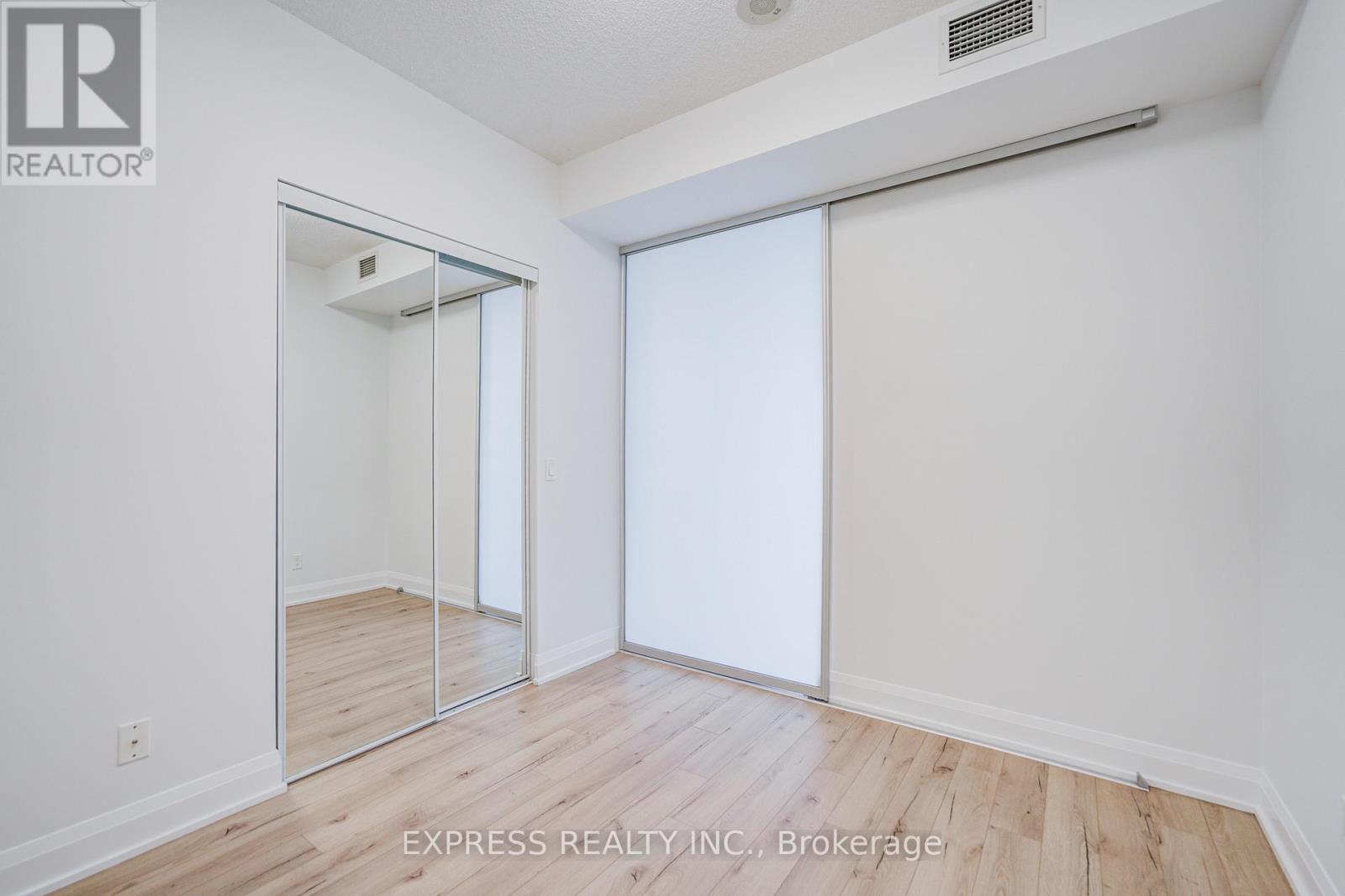 2302 - 56 Annie Craig Drive, Toronto, Ontario  M8V 0C8 - Photo 29 - W12923064