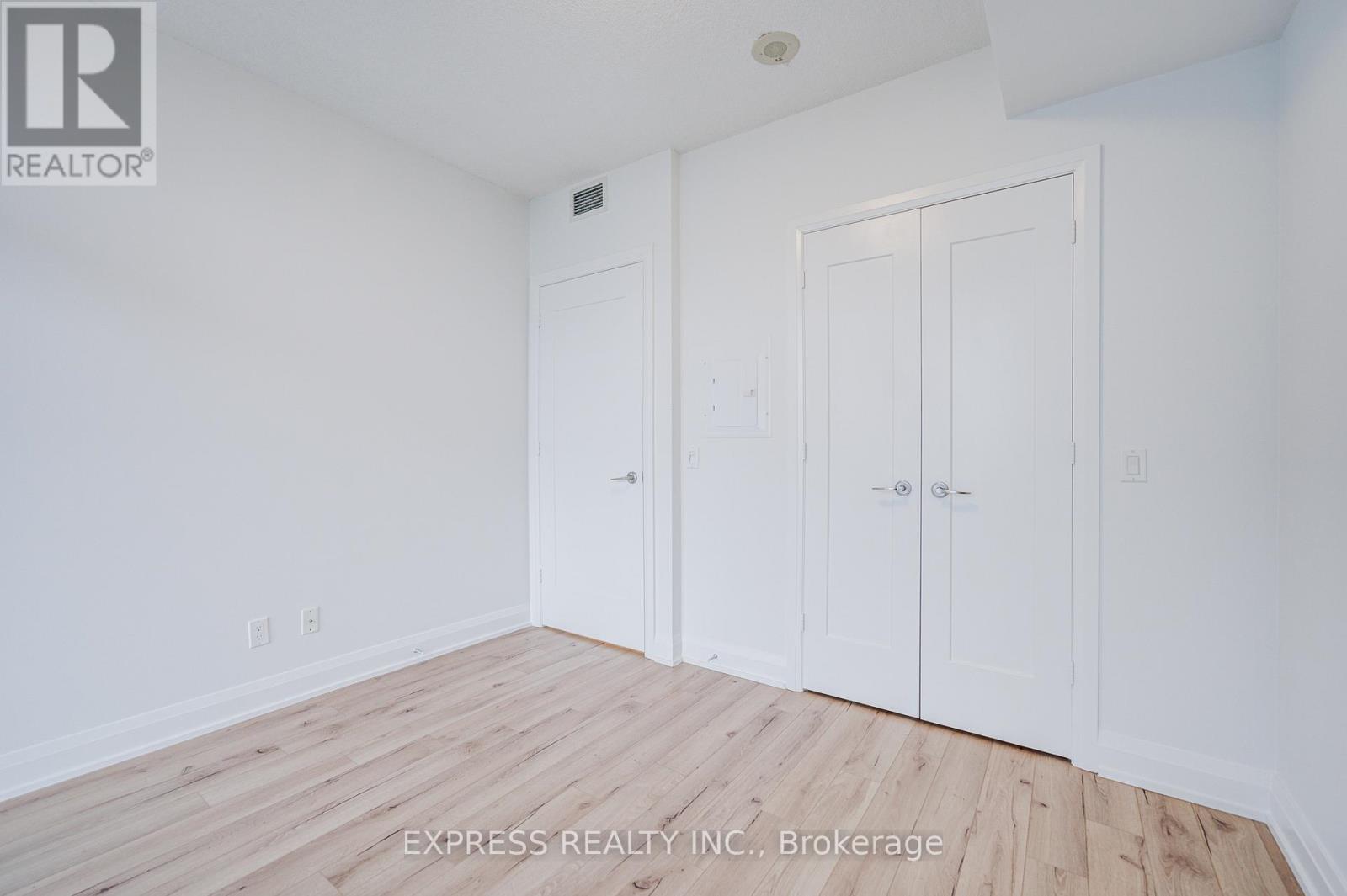 2302 - 56 Annie Craig Drive, Toronto, Ontario  M8V 0C8 - Photo 34 - W12923064