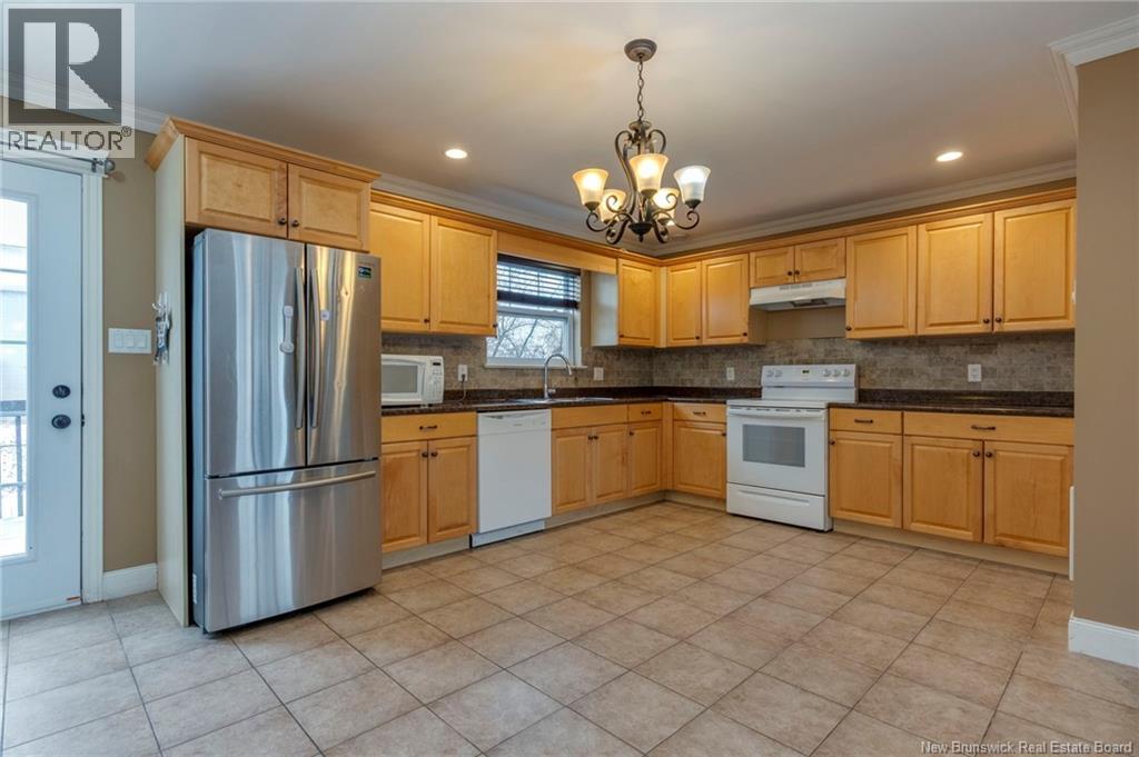 26 Aspenrose Court, Moncton, New Brunswick  E1G 0G6 - Photo 6 - NB135229