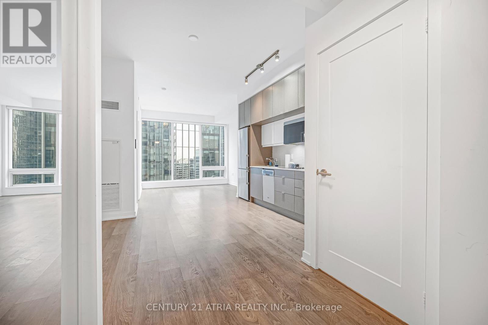 2804 - 10 York Street, Toronto, Ontario  M5J 0E1 - Photo 10 - C12911548