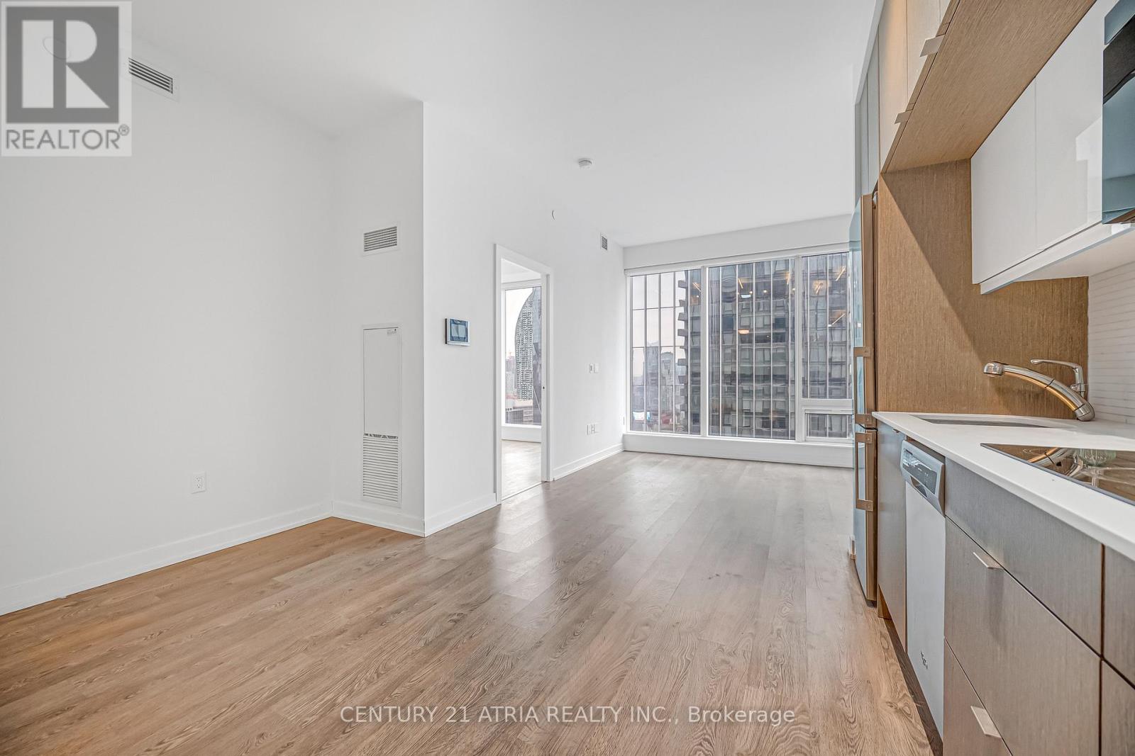 2804 - 10 York Street, Toronto, Ontario  M5J 0E1 - Photo 11 - C12911548